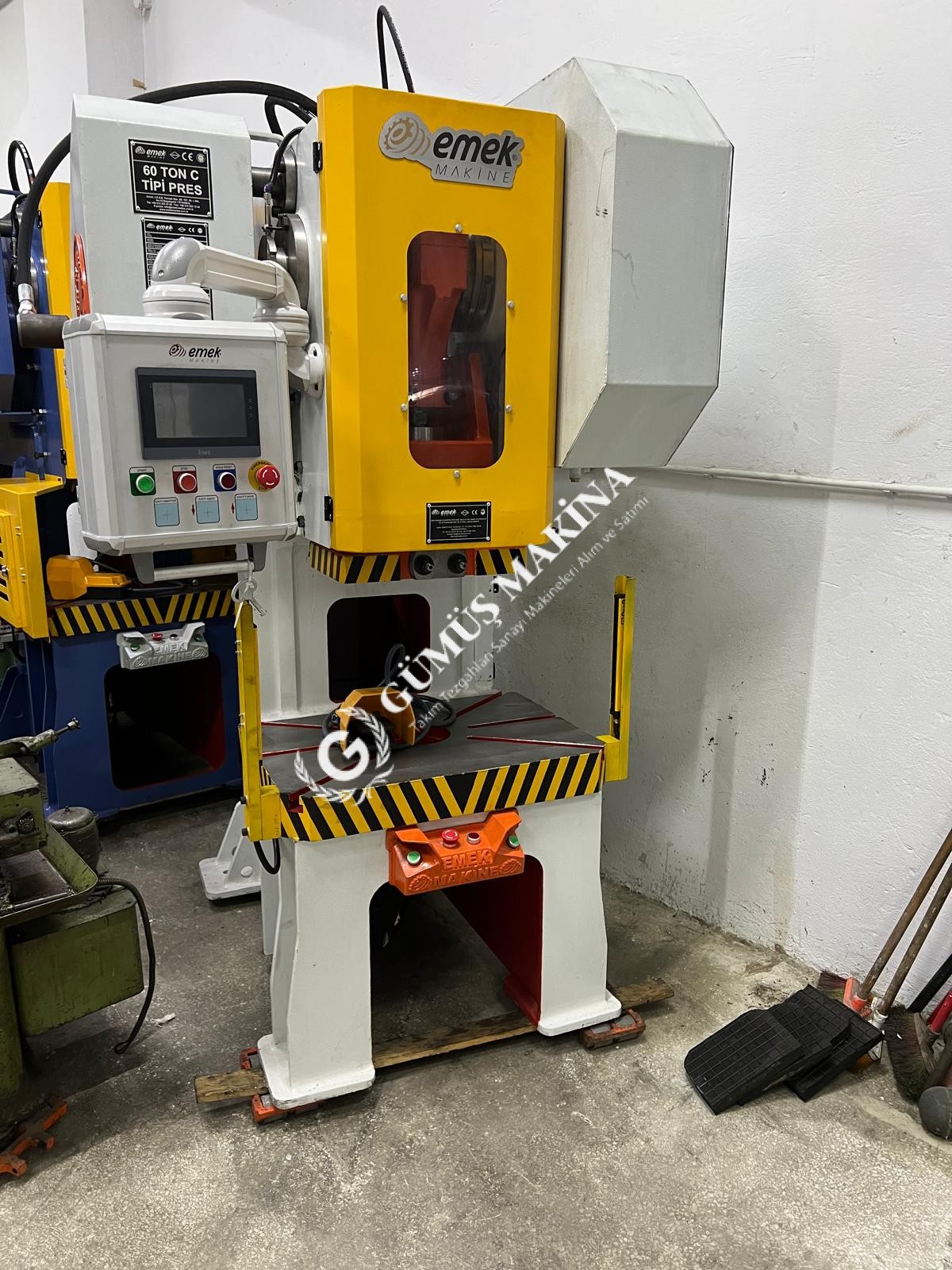 Emek Makine 60 Ton C Tipi Pres